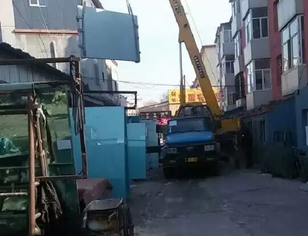 廠區內卸貨